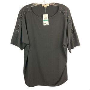 NWT * MICHAEL KORS Plus Size Short Sleeve Top.  0X in Black